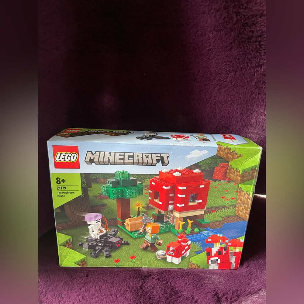 BNIB LEGO Minecraft The Mushroom House -SEALED BOX